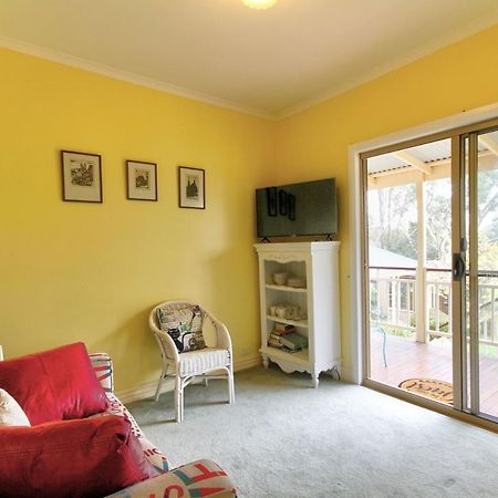 Nicholson Bnb And Arts Centre Bagian luar foto