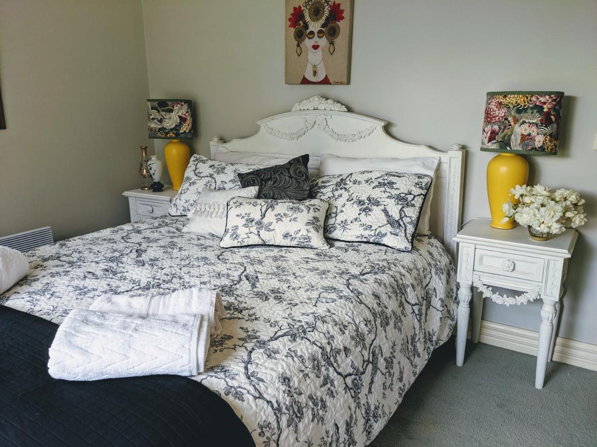 Nicholson Bnb And Arts Centre Bagian luar foto